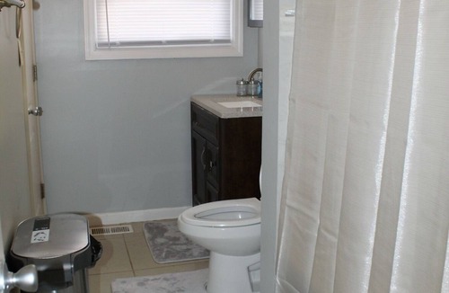 Calumet City House | Charming 3-bedroom house in Calumet City with WiFi and AC