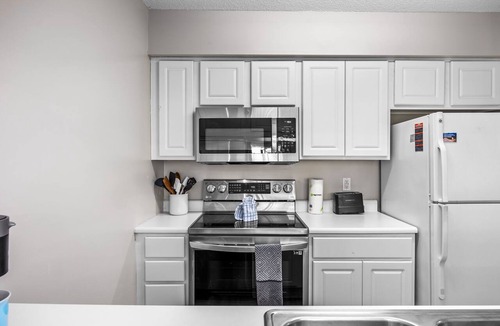 Carolina Forest Apartment | Charming 3 BR Condo Close to Coastal University!