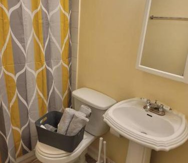 Woodlawn Apartment | Charming 3BD 2BTH Apartment