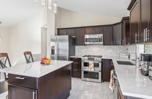 North Chicago House | Charming 4-bedroom house with WiFi and AC in peaceful North Chicago