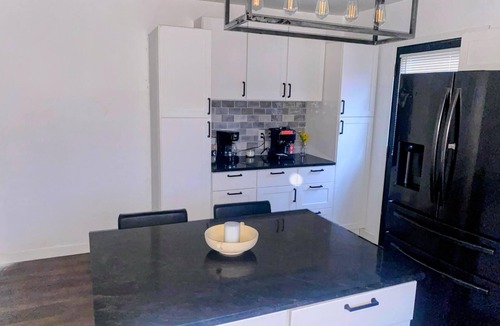 Belleville House | Charming 4-bedroom house in delightful Belleville with AC, WiFi