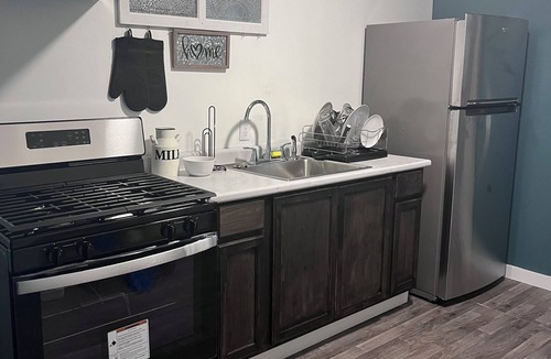 Champaign House | Charming 4-bedroom house with AC, WiFi in fabulous Urbana