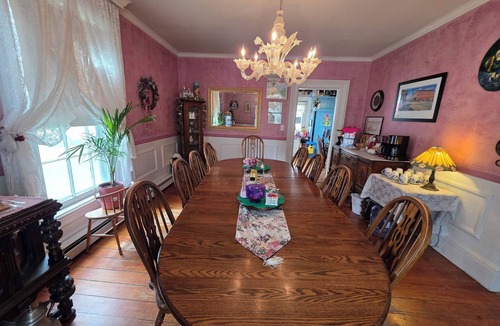 Galena Bed & Breakfast | Charming 5-bedroom B&B with WiFi and AC in Tremendous Galena