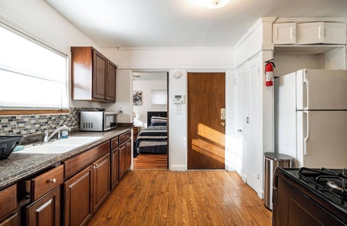Milwaukee House | Charming 6BR Home in Milwaukee’s Historic District