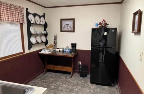 Ipava Apartment | Charming apartment that sleeps 6 in superb Ipava