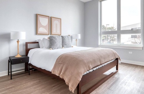 Arlington Heights Apartment | Charming Arlington Heights 2BR w/ W/D, Gym & BBQ, nr Dining, by Blueground