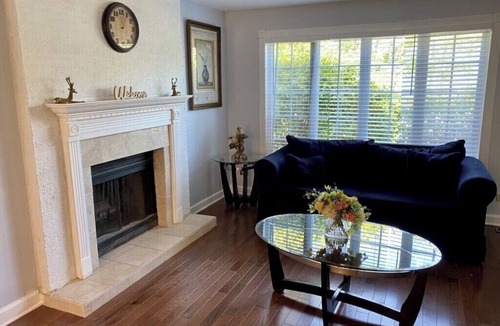 Round Lake Beach House | Charming Big 4 Bedroom Home In Lake Villa