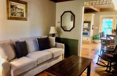 Mashpee Neck House | Charming Cape Cod Retreat Nestled b/w Mashpee River & Popponesset Bay
