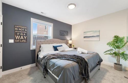 Heart of Chicago Apartment | Charming Chicago Apt
