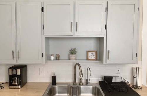 Hamilton House | Charming Family Retreat - 15 min to Nauvoo & Carthage