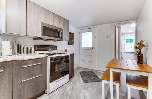 Hillsboro House | Charming Hillsboro Home < 1 Mi to Downtown!