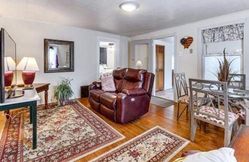 Hillsboro House | Charming Hillsboro Home Less Than 1 Mi to Downtown!