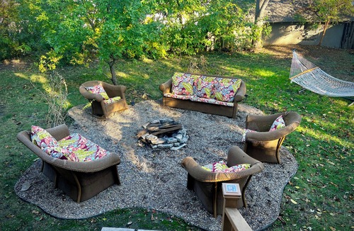 Cedar Falls House | Charming Mid-Century Stay in Downtown Cedar Falls