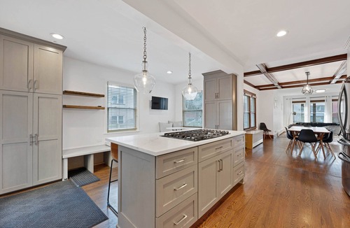 Oak Park House | Charming Oak Park 4BD/3.5BA and 2 Private Parking by AllSet Turnover