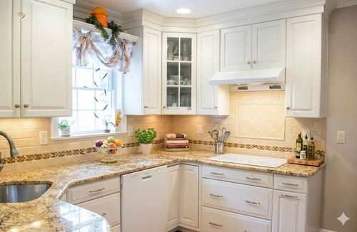 Teaneck House | Charming Teaneck Tudor: 4BR, 3 Kings & 12 Mins to NYC!