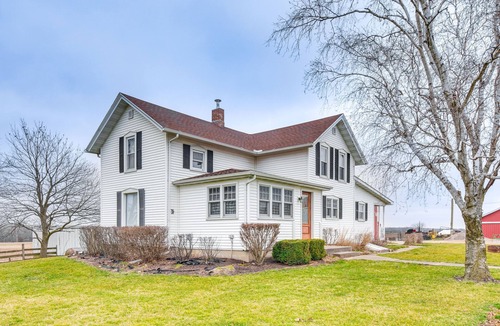 Blackstone House | Charming Tonica Farmhouse w/Private Yard!