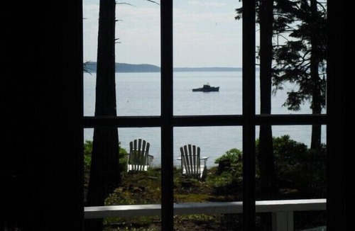 Islesboro Cottage | Charming Waterfront Cottage Just Steps from East Penobscot Bay