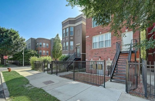 North Lawndale Apartment | Chic 2BR Haven: Minutes from Downtown & Medical District
