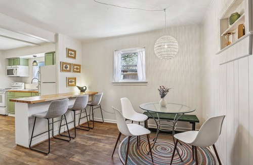 Covington House | Chic Converted Barn w/2 BR & 2.5 BA in Covington, LA