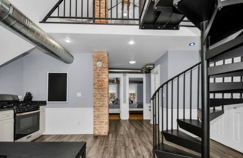Brighton Park House | Chic & Cozy Chicago Stay Close to Downtown