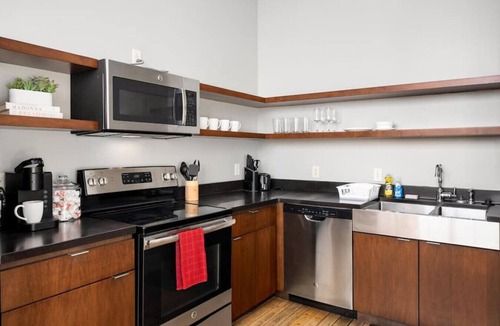 Peoria Apartment | Chic Loft in Peoria Warehouse District