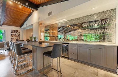 Rockford House | Chic Modern Glam - The Rock Royale