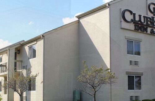 Westmont Hotel | Chicago Club Inn & Suite