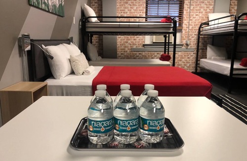 Park West Hostel | Chicago Getaway Hostel
