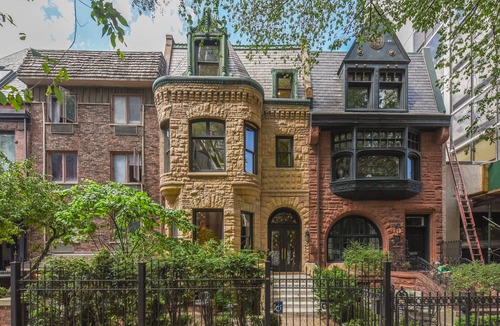 Gold Coast House | Chicago Gold Coast Luxury Home Best Location walking distance to anywhere!