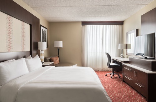Hoffman Estates Hotel | Chicago Marriott Northwest