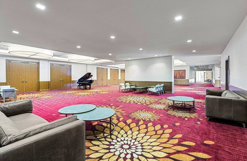 Naperville Hotel | Chicago Marriott Naperville