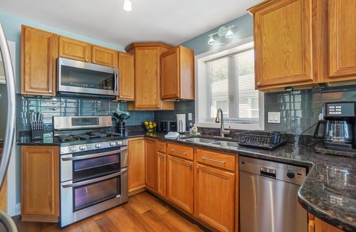 Union Ridge House | Chicago Rental - W Berwyn Aven