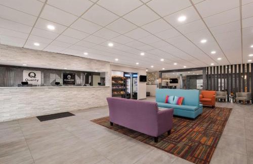 Joliet Hotel | Clarion Hotel & Convention Center Joliet