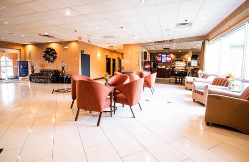 Elmhurst Hotel | Clarion Inn Elmhurst - Oakbrook