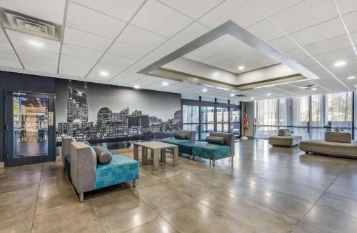 Murfreesboro Hotel | Clarion Inn Murfreesboro Old Fort Pkwy