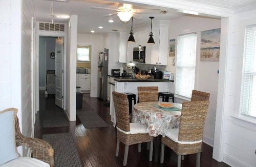 Ship Bottom House | Classic Beach Cottage w/private yard