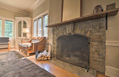 Oak Park House | Classic Oak Park Home, 11 Mi to Downtown Chicago!