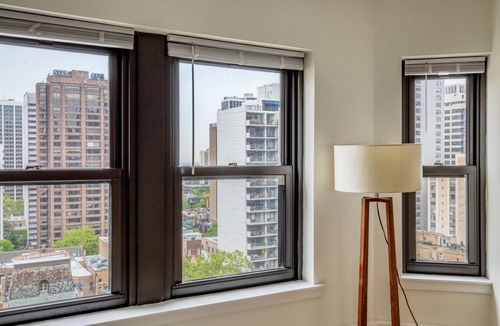 Gold Coast Apartment | Clean Gold Coast 1BR w/Doorman & Gym, nr Park & Beach, by Blueground