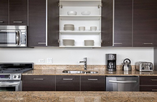 River West Apartment | Clean River West 2BR w/Party Room, nr Fulton Market, by Blueground