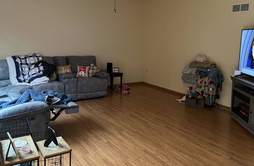 Joliet House | Close to Silver Cross Hospital