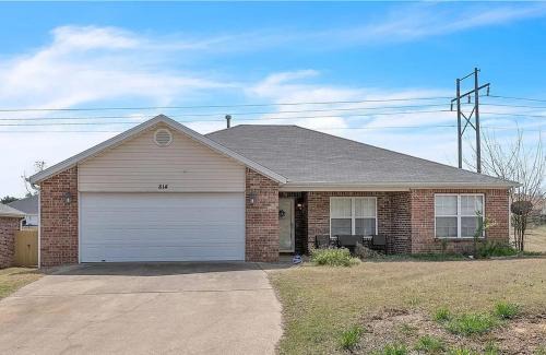 Bentonville House | Coler Comforts - Shared House