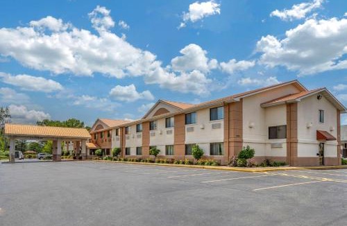 Quad Cities Hotel | Comfort Inn Moline - Quad Cities