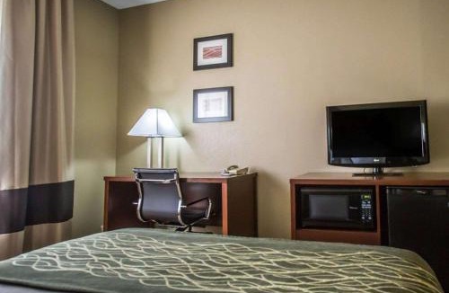 Morris Hotel | Comfort Inn Morris I-80