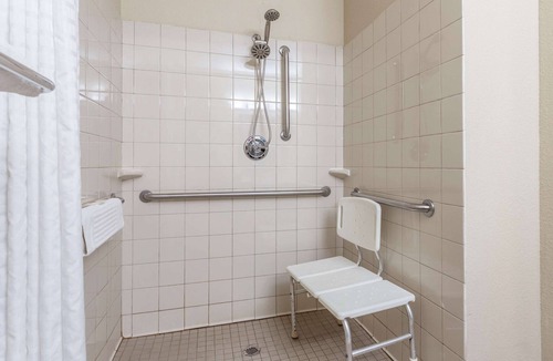 Rockford Hotel | Comfort Inn Rockford near Casino District