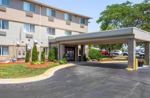 Rockford Hotel | Comfort Inn Rockford near Casino District