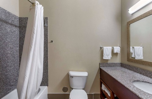Carbondale Hotel | Comfort Inn & Suites Carbondale University Area