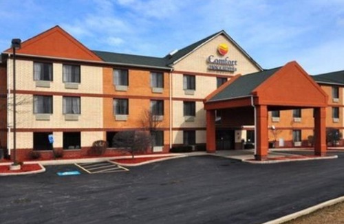 Tinley Park Hotel | Comfort Inn & Suites Near Tinley Park Amphitheater