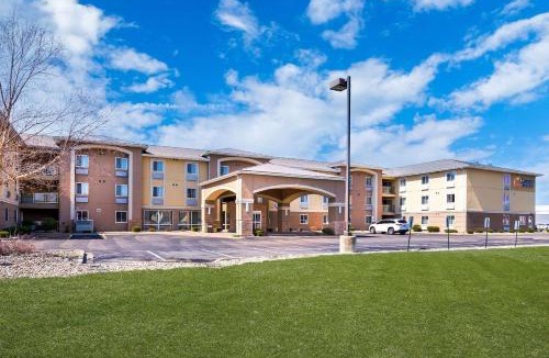 Springfield Hotel | Comfort Inn & Suites Springfield I-55
