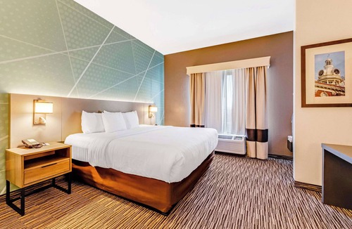 Murfreesboro Hotel | Comfort Suites Murfreesboro Shopping District
