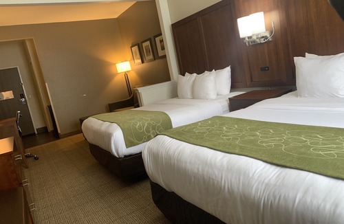 Peoria Hotel | Comfort Suites Peoria I-74